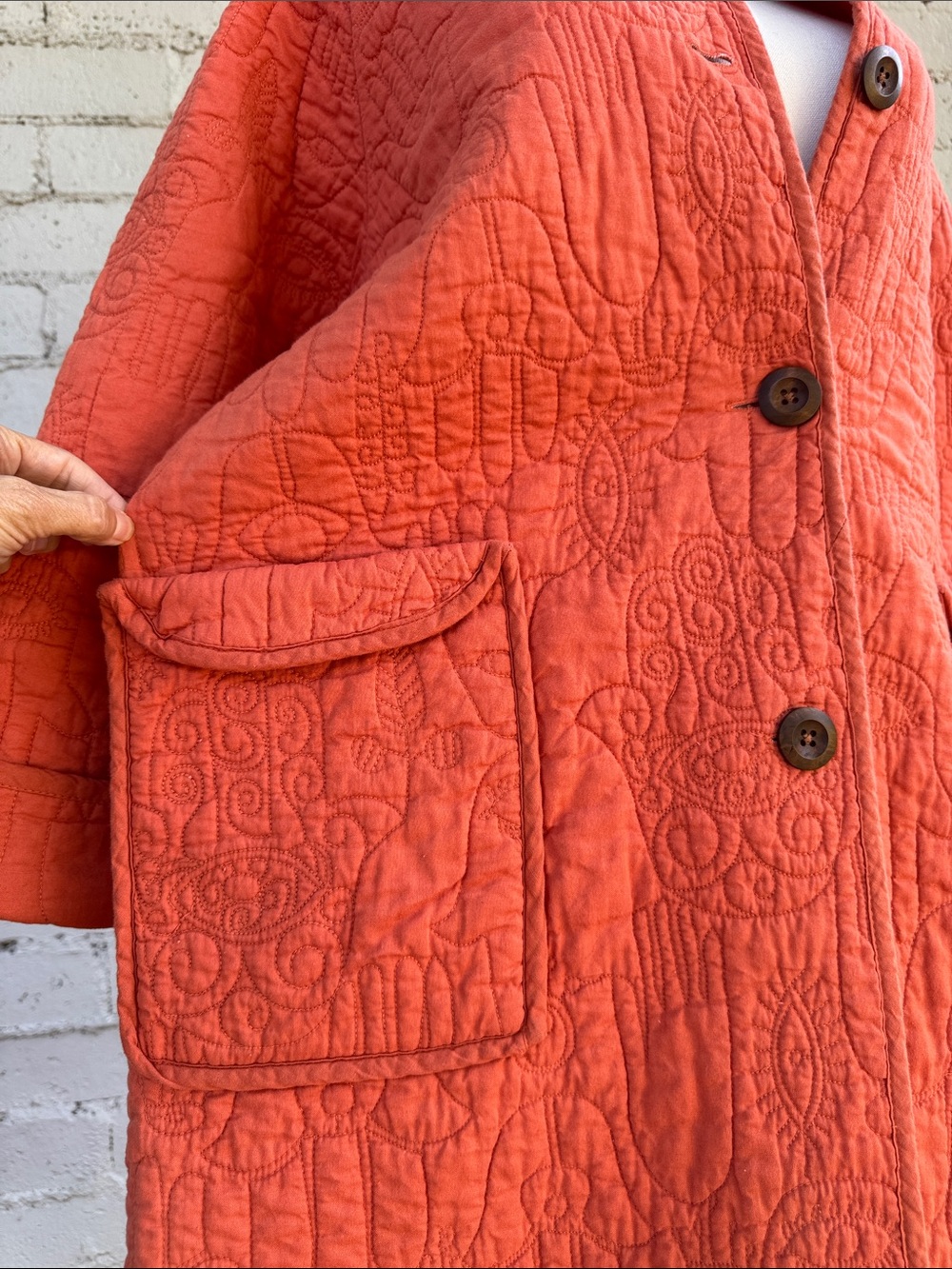 Jungalow Peking Hamsa Quilted Coat Coral Size M/L - Picture 8 of 12